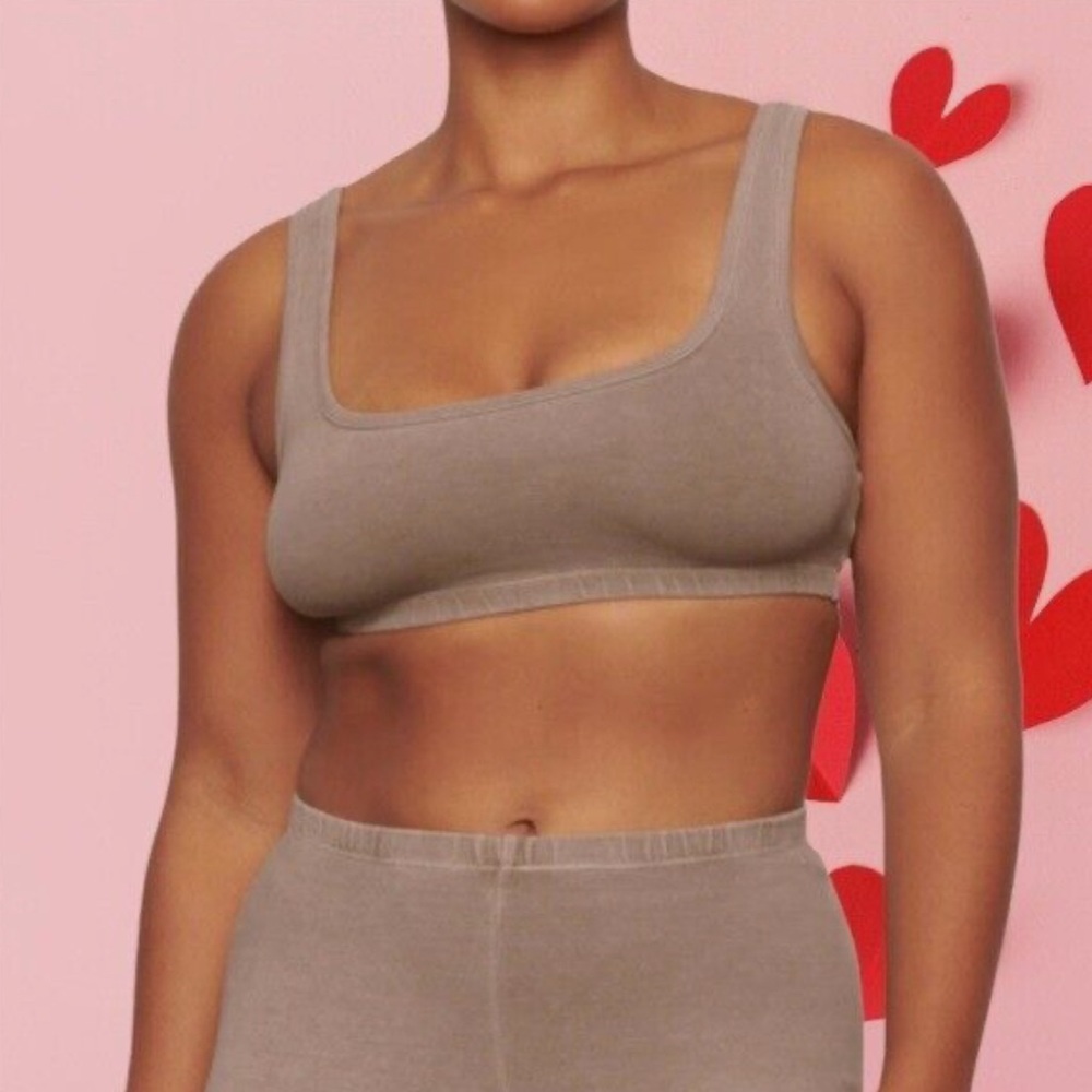 Skims outdoor bra